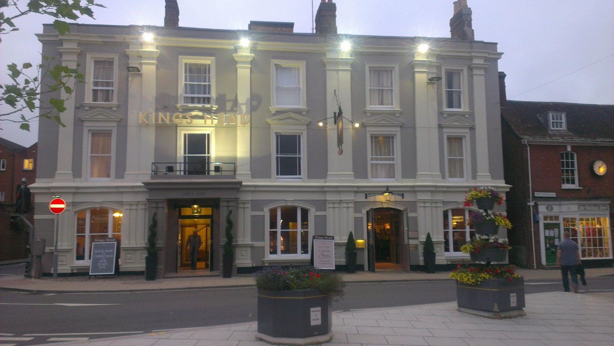 King'S Head Hotel By Greene King Inns Wimborne Minster Exterior foto