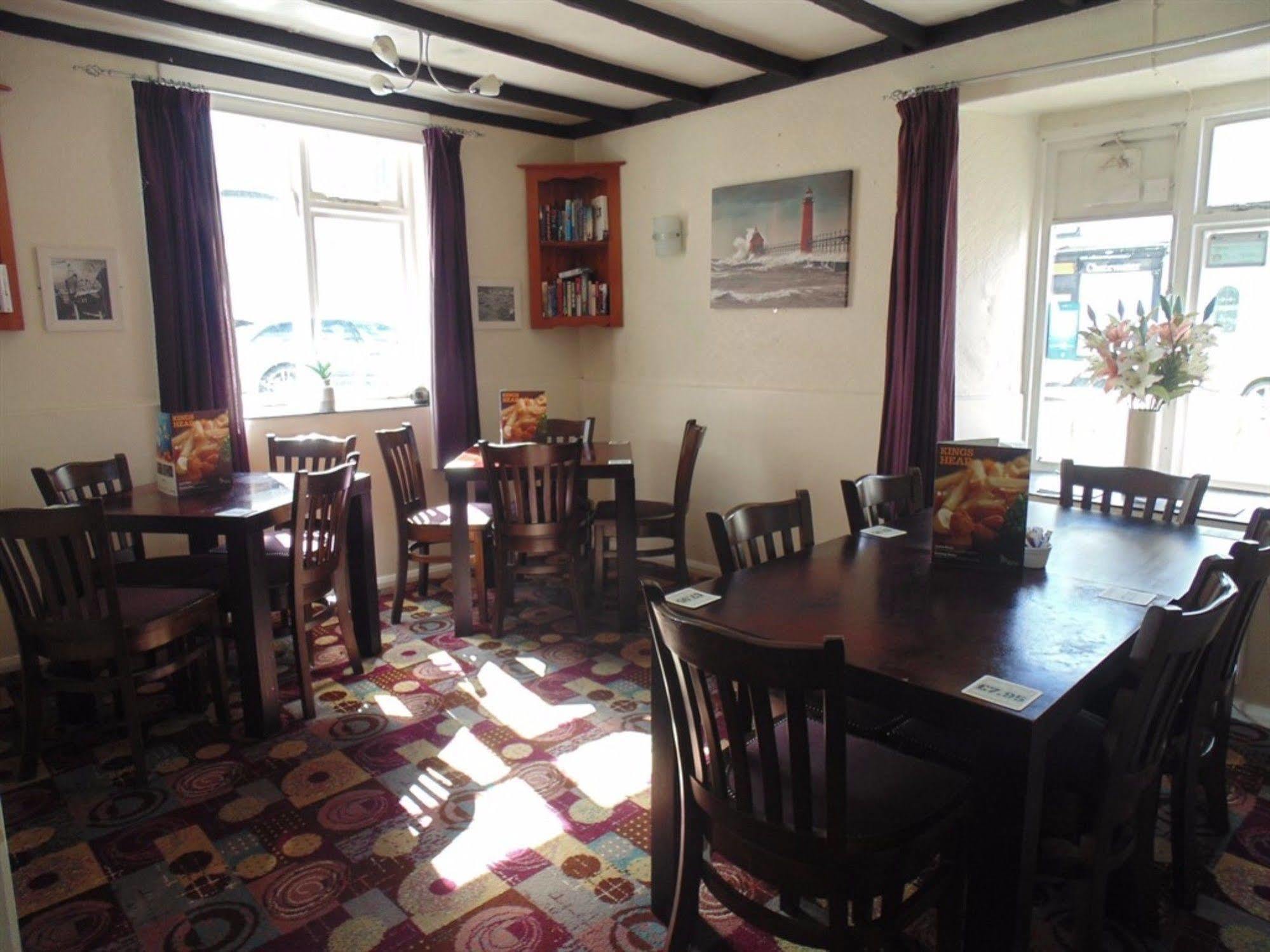 King'S Head Hotel By Greene King Inns Wimborne Minster Exterior foto